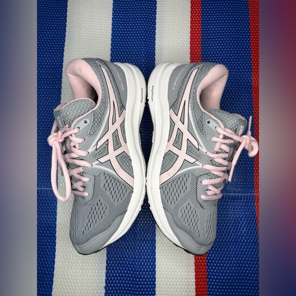 ✨🎉 ASICS GEL Contend 7 WIDE Everyday Comfort Running Shoe Women’s Size 8 - Picture 1 of 12